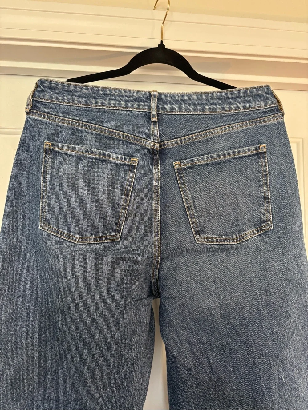 Old Navy Extra High-Rise Sky Hi Wide Leg Jeans Size 10